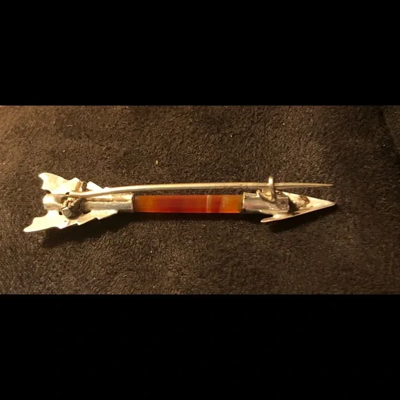 Antique Victorian Scottish Banded Agate Arrow Brooch Chased Sterling Silver 1880